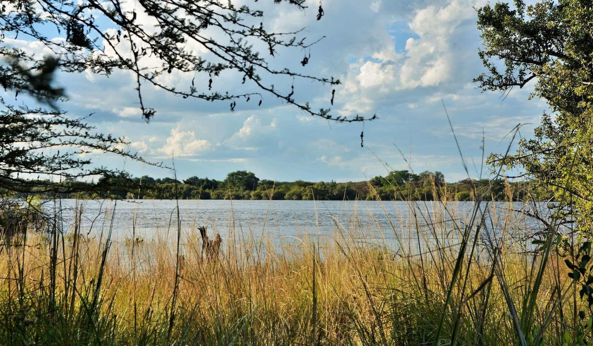 Thebe River Safaris Kasane Luaran gambar